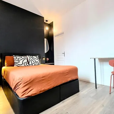 Le Caviste 2eme Etage 公寓 *