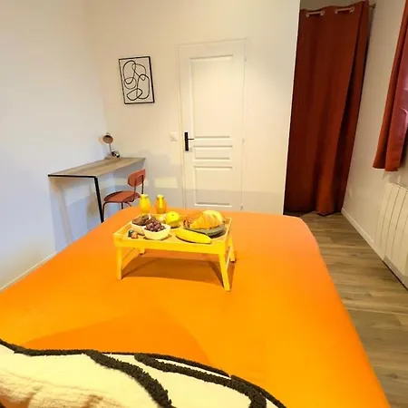 Le Caviste 2eme Etage آبّيفيل